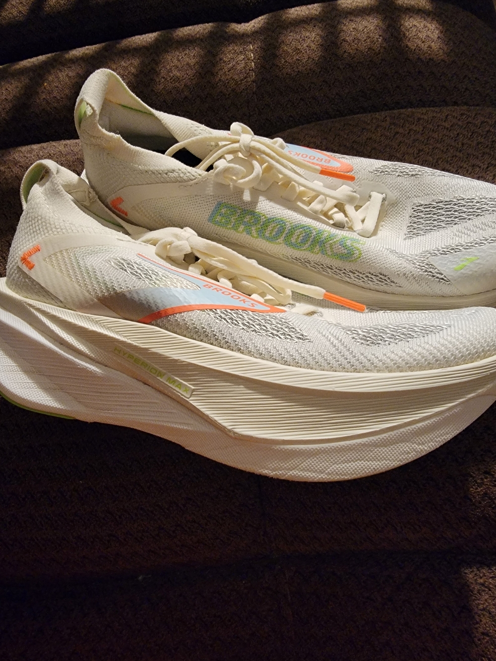 Brooks HYPERION MAX Women's Cream Running Shoes w Neon Accents